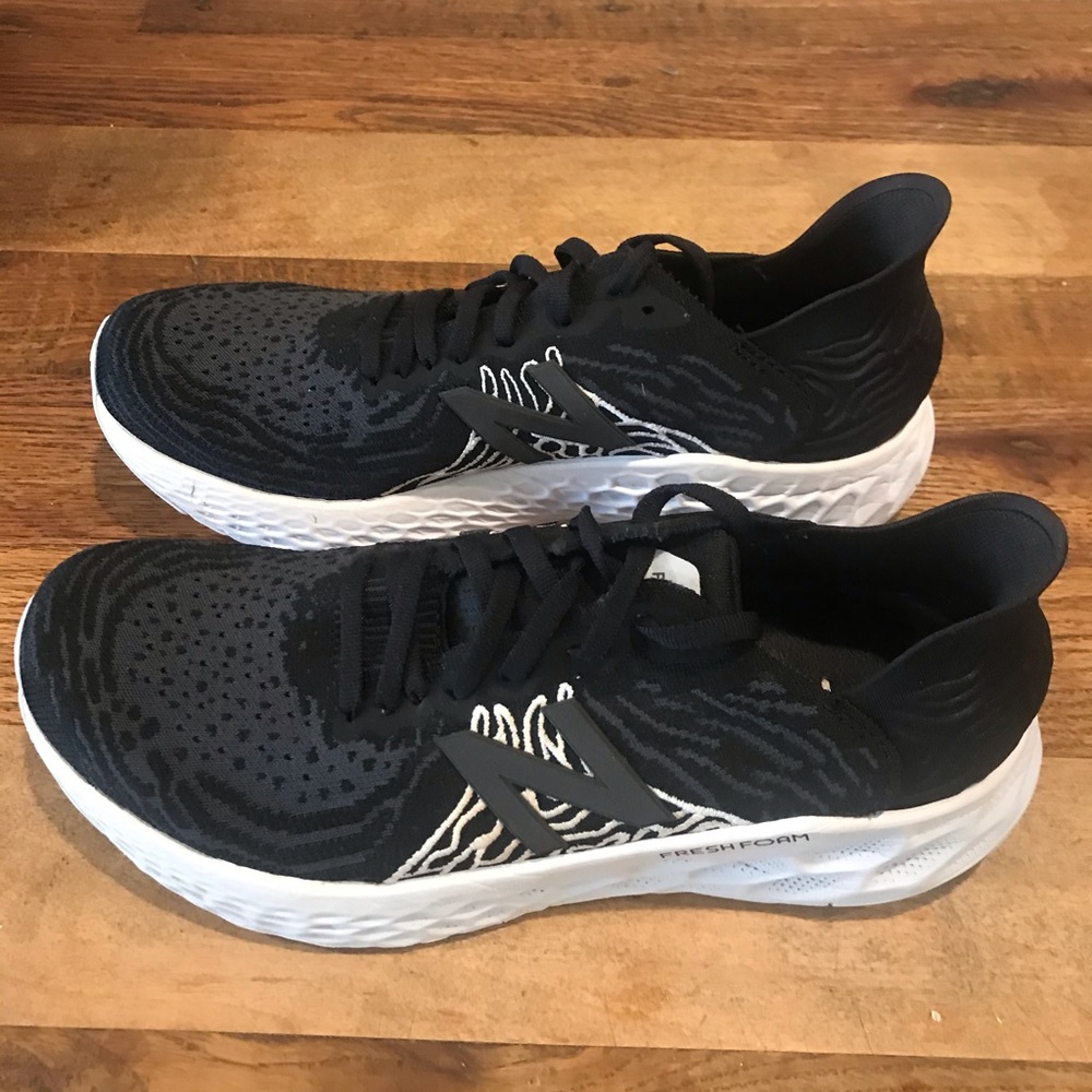 Women New Balance 1080v10  Fresh Foam running shoe